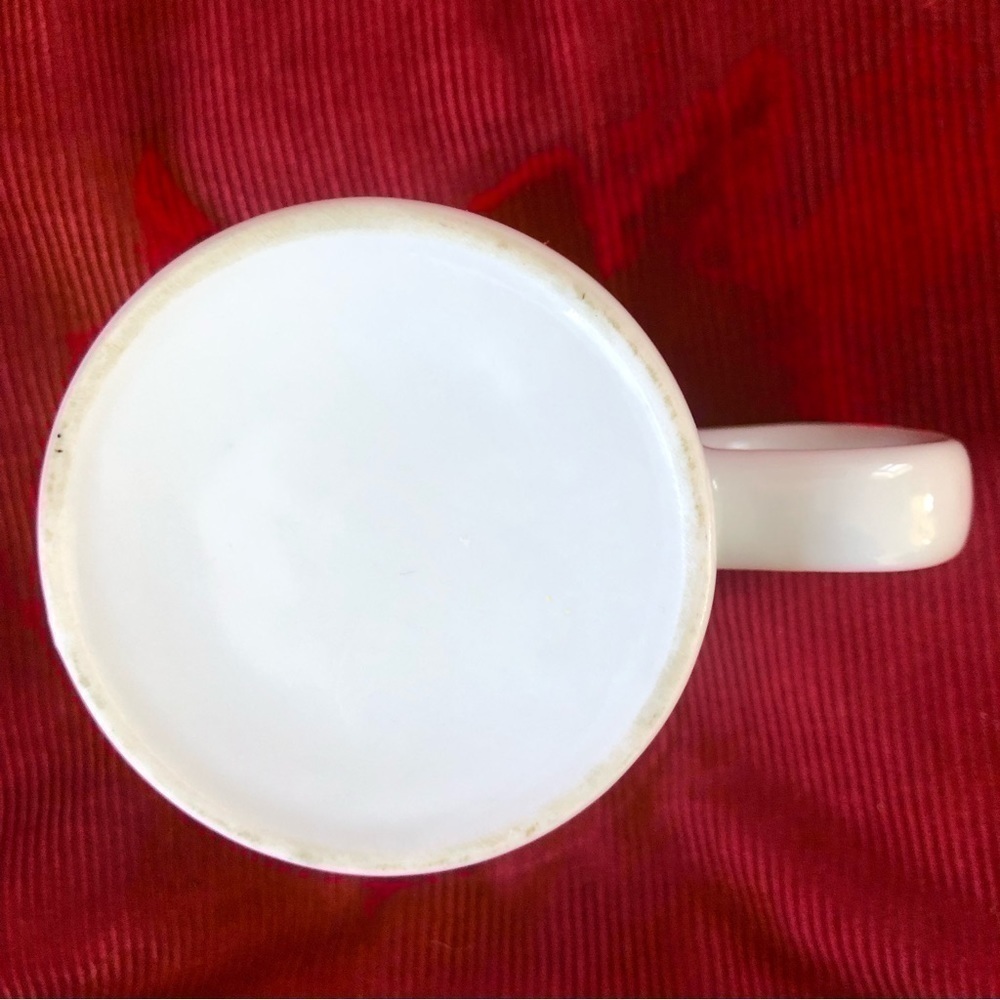 Set of 2 Canada and Maple Leaf Themed Mugs 🇨🇦 - Picture 7 of 7
